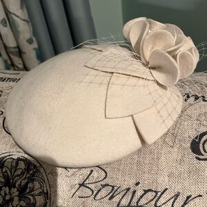 Adorable new wool pillbox hat